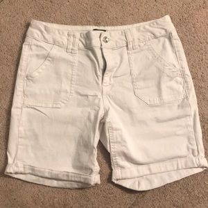 Hannah shorts, white